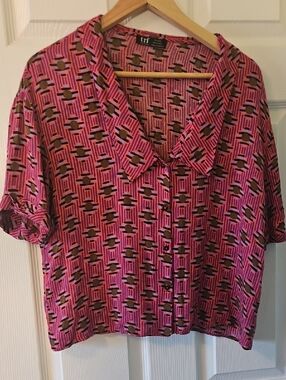 Zara Pink Geometric Short-Sleeve Button-Down Top
